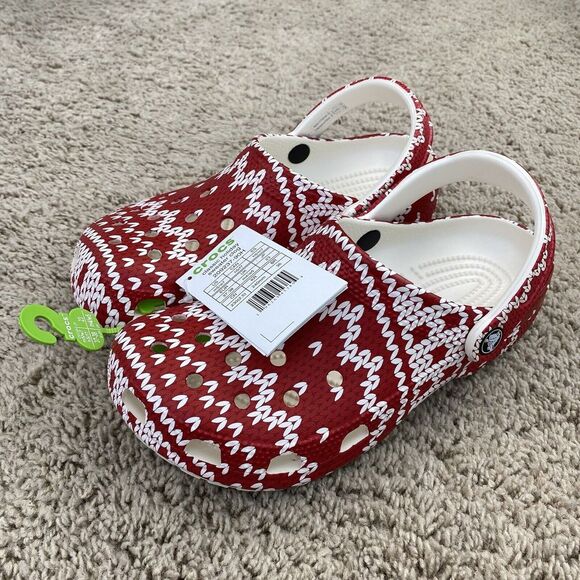 Crocs Classic Holiday Sweater Clogs‎ Men's 5, Women's 7 Red & White Shoes 209237 - Picture 1 of 10